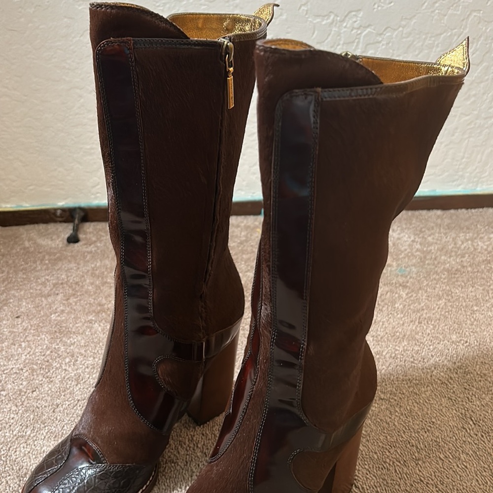 Dolce & Gabbana Boots - Picture 3 of 15